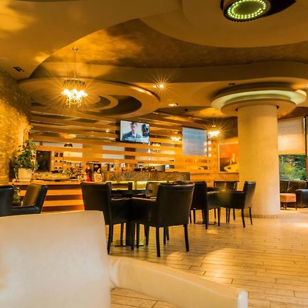 Hotel George كورتشي المظهر الخارجي الصورة