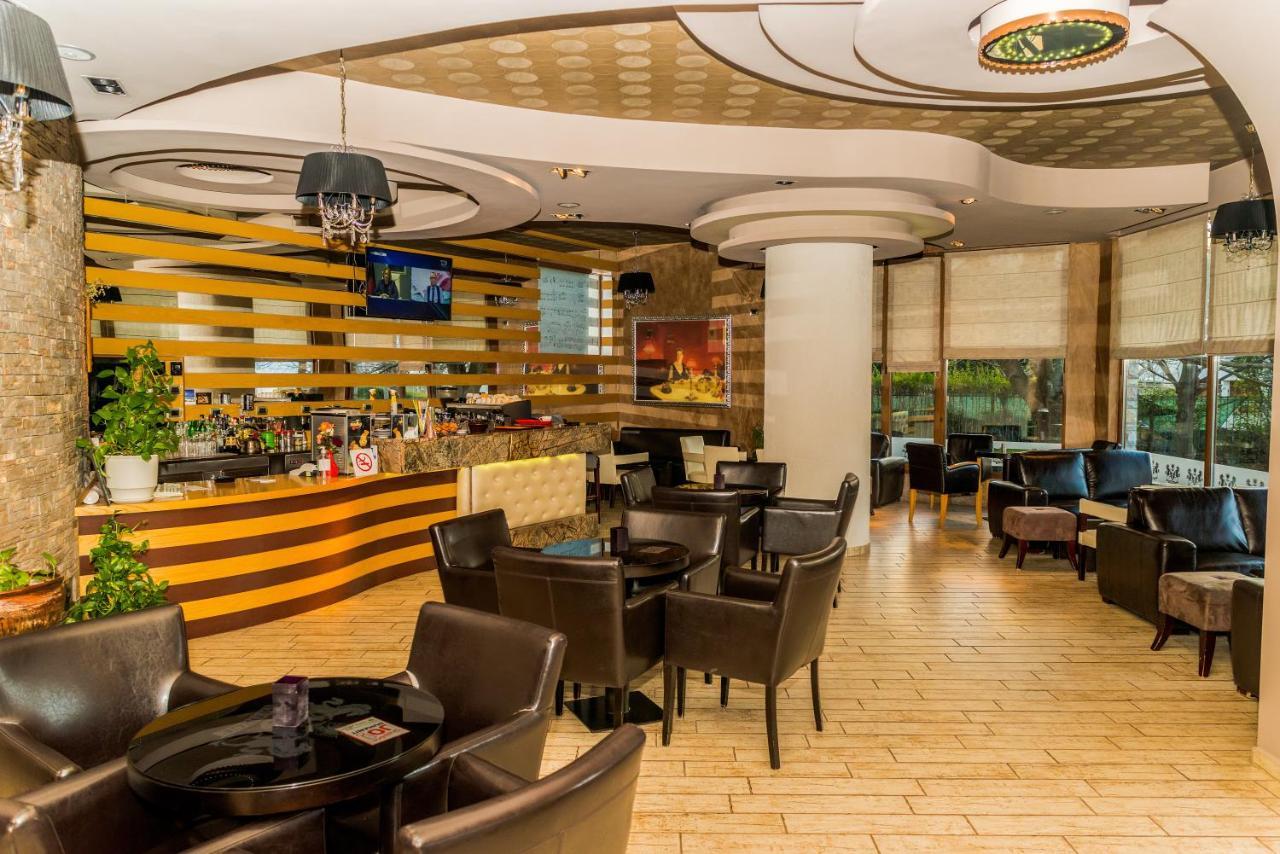 Hotel George كورتشي المظهر الخارجي الصورة