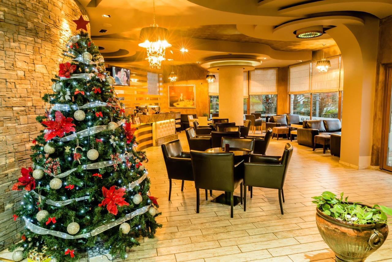 Hotel George كورتشي المظهر الخارجي الصورة