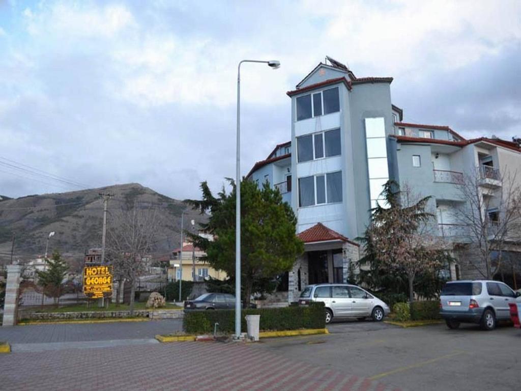 Hotel George كورتشي المظهر الخارجي الصورة
