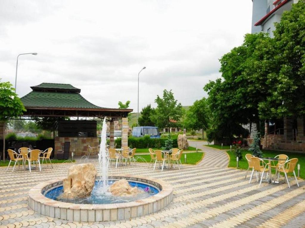 Hotel George كورتشي المظهر الخارجي الصورة