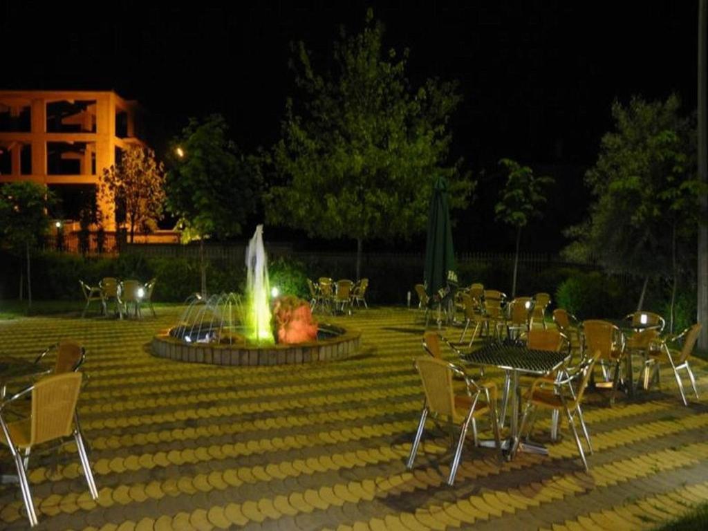 Hotel George كورتشي المظهر الخارجي الصورة